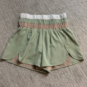 ‘New in’ size Medium Shorts in Sage and Beige